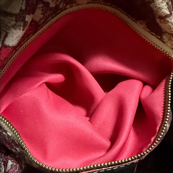 Elliott Lucca Black Shoulder Bag - Picture 10 of 13